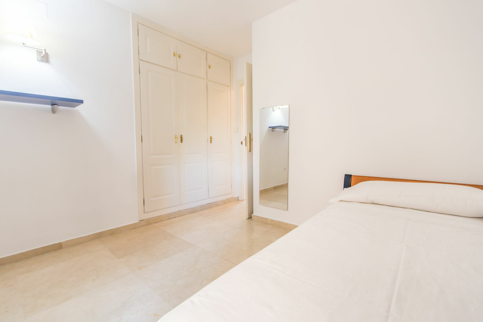 Almunia Appartement *